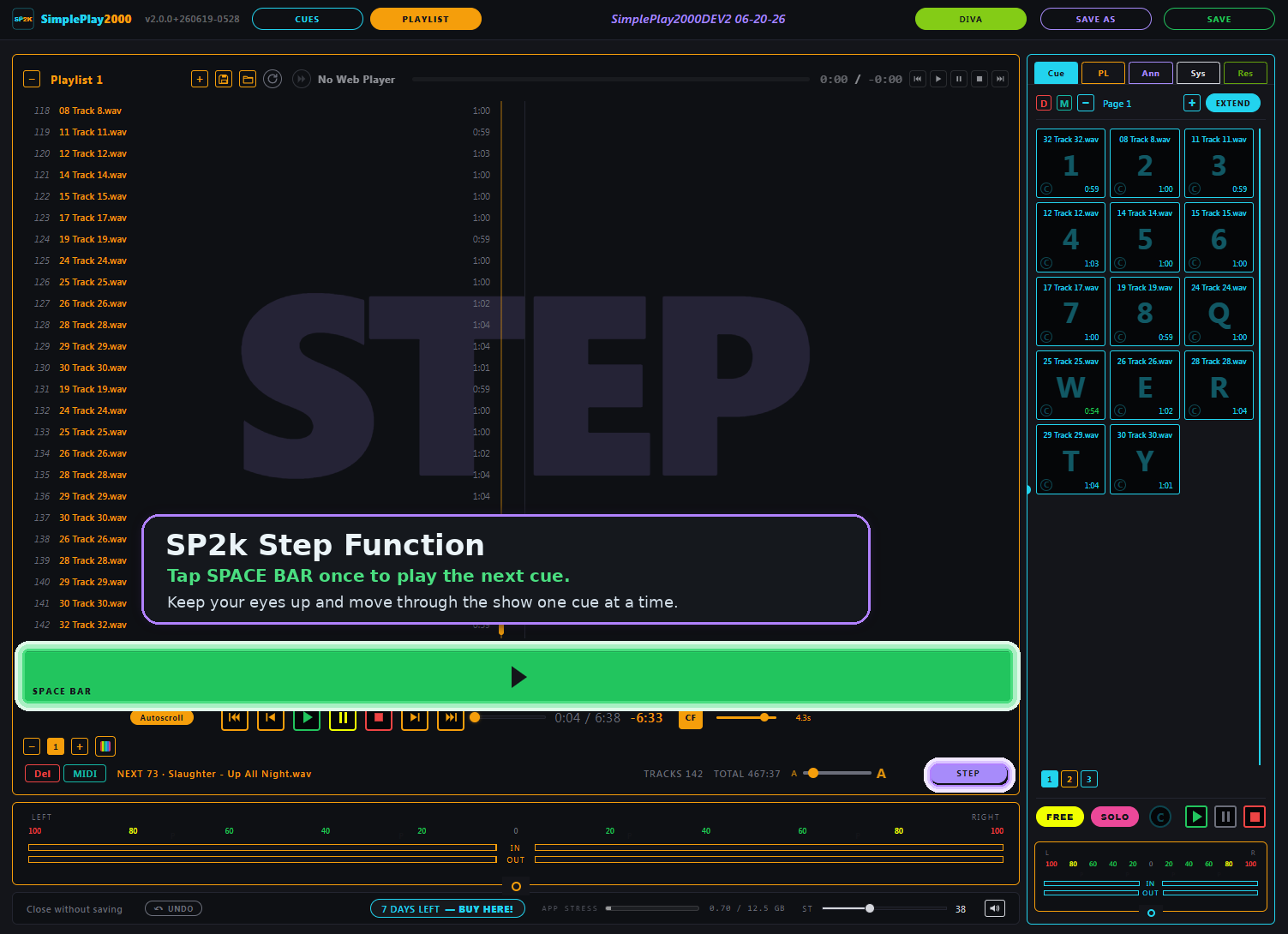 SimplePlay2000 STEP function — tap the space bar once to play the next cue and move through the show one cue at a time